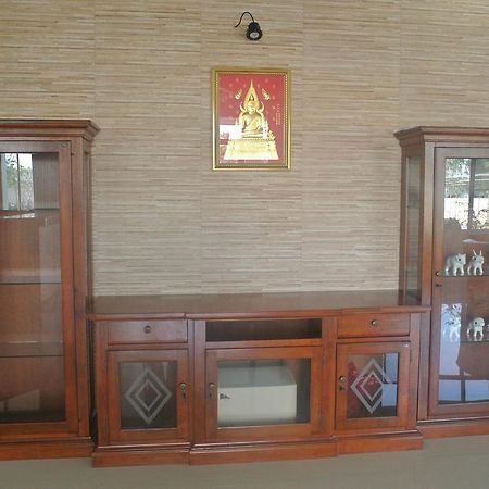Baan Duangkamol Hotell Phitsanulok Exteriör bild