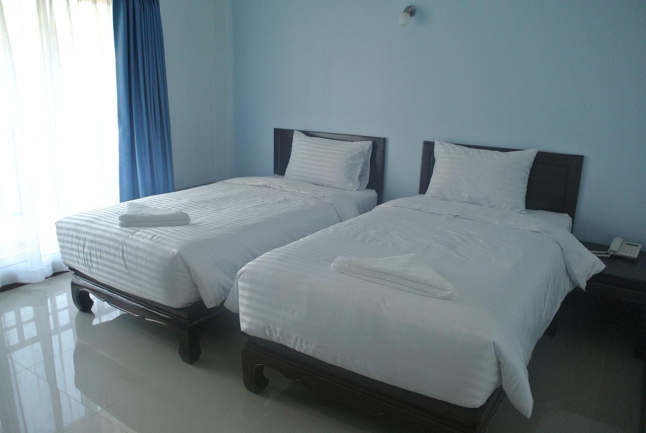 Baan Duangkamol Hotell Phitsanulok Exteriör bild