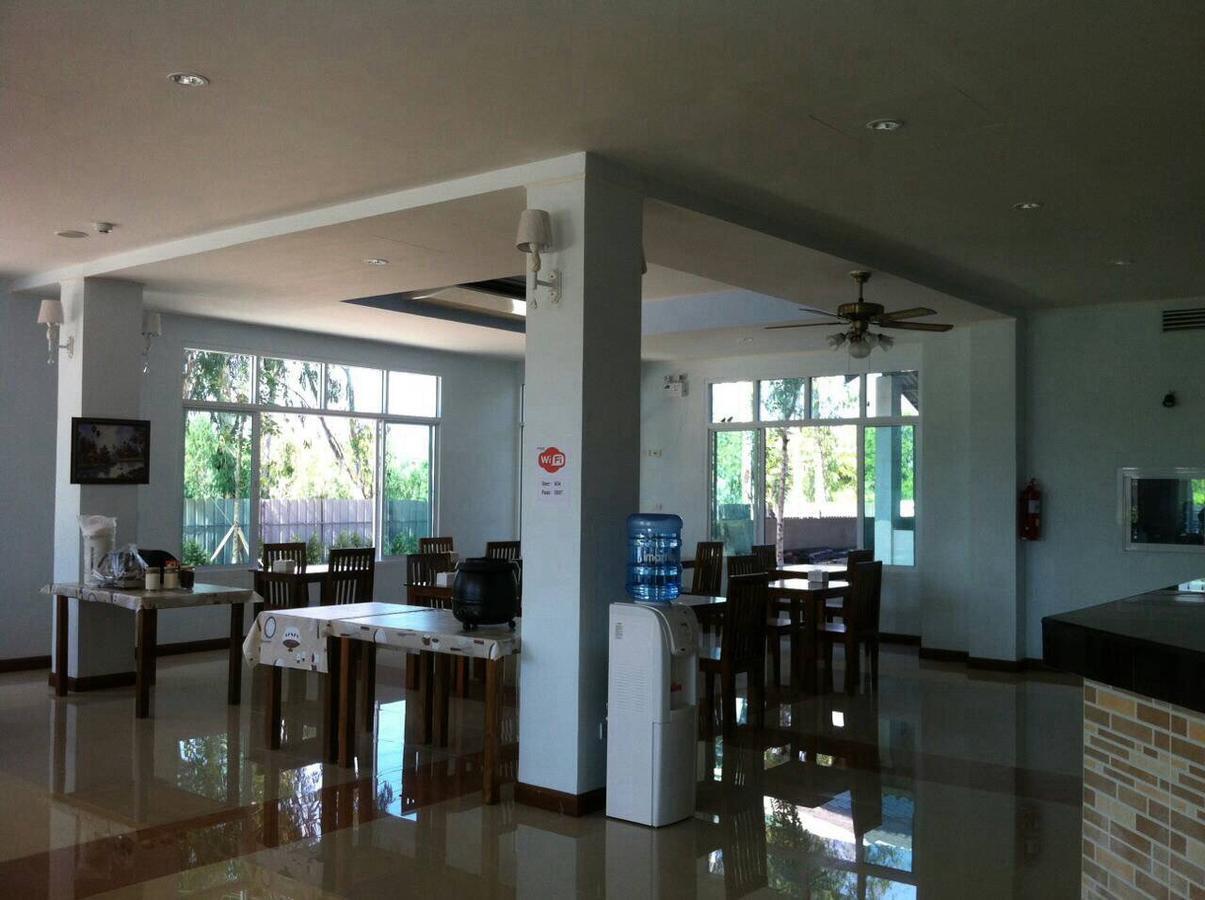 Baan Duangkamol Hotell Phitsanulok Exteriör bild