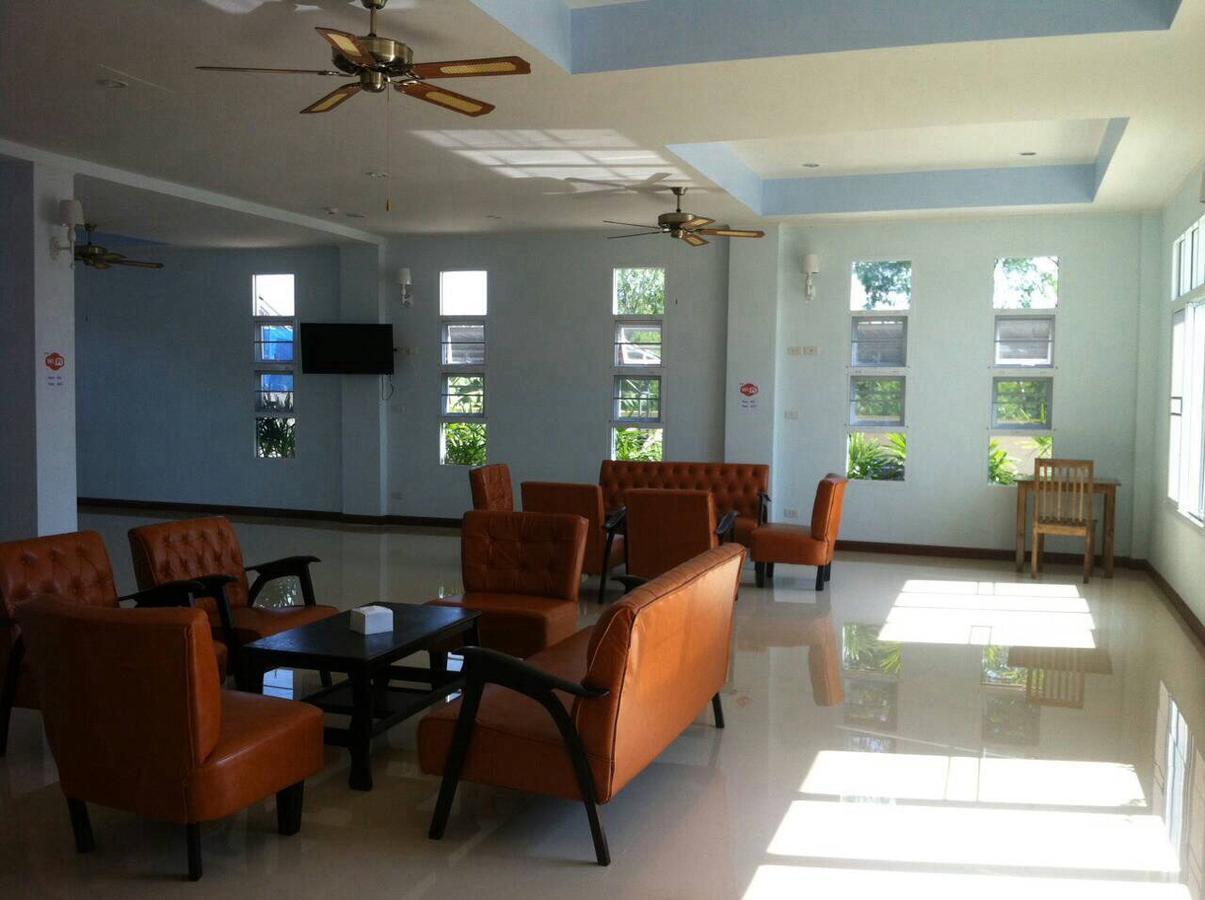 Baan Duangkamol Hotell Phitsanulok Exteriör bild
