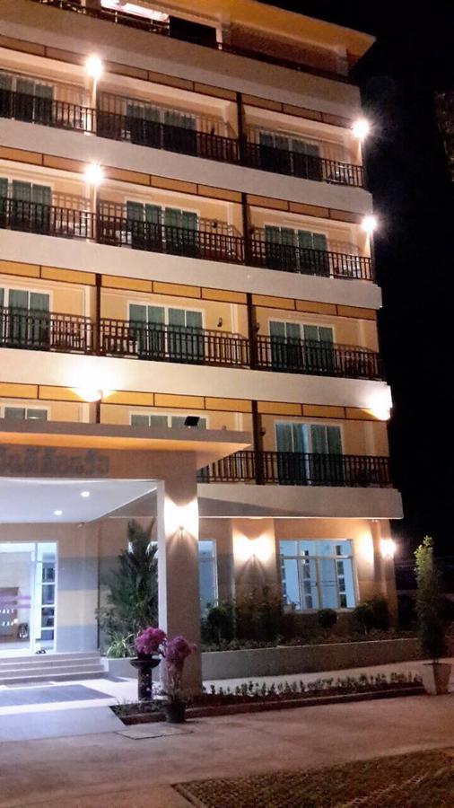 Baan Duangkamol Hotell Phitsanulok Exteriör bild